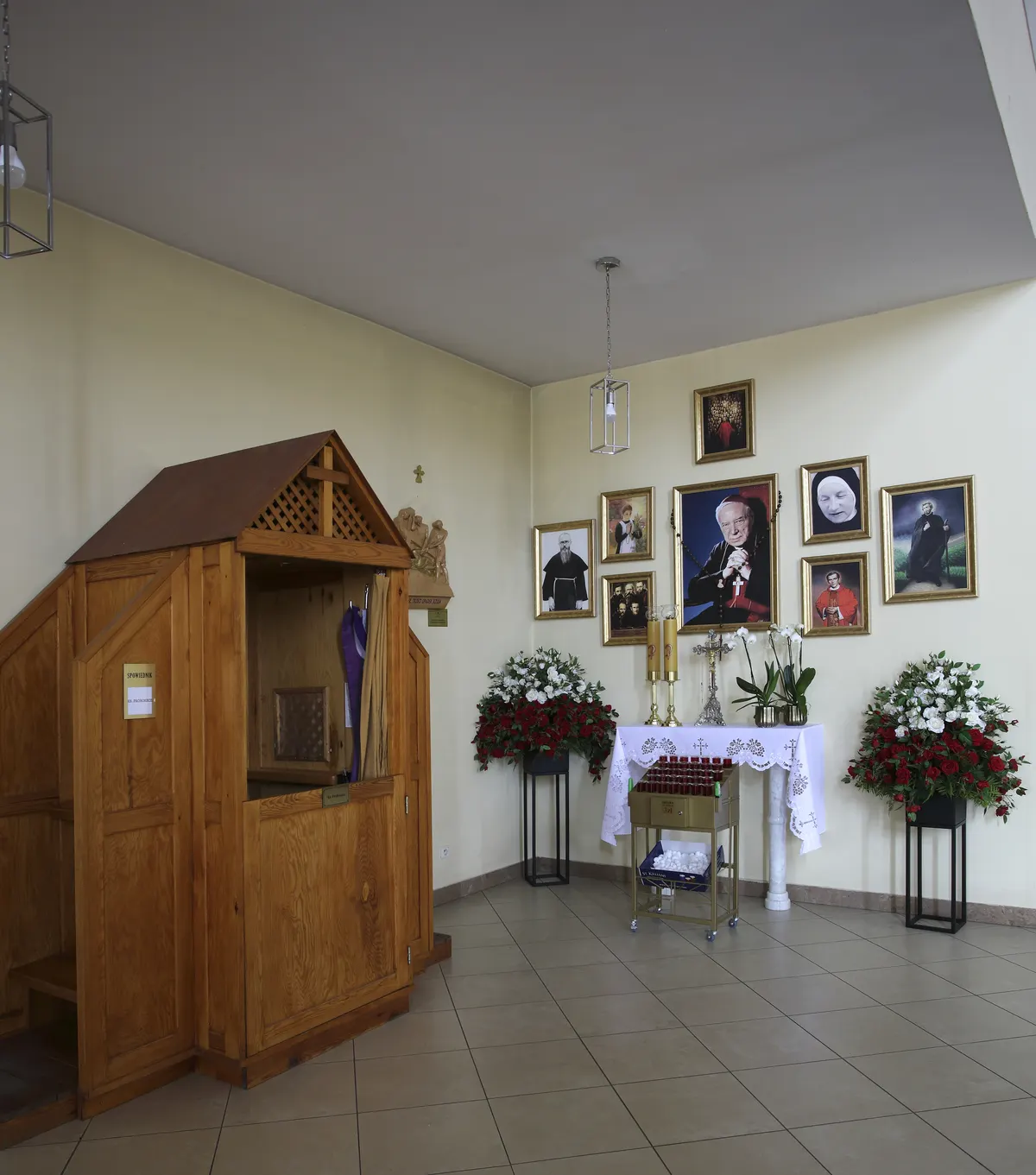 Konfesjonał w kościele bł. Czesława w Opolu